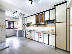 Blk 306 Hougang Avenue 5 (Hougang), HDB 5 Rooms #568262891